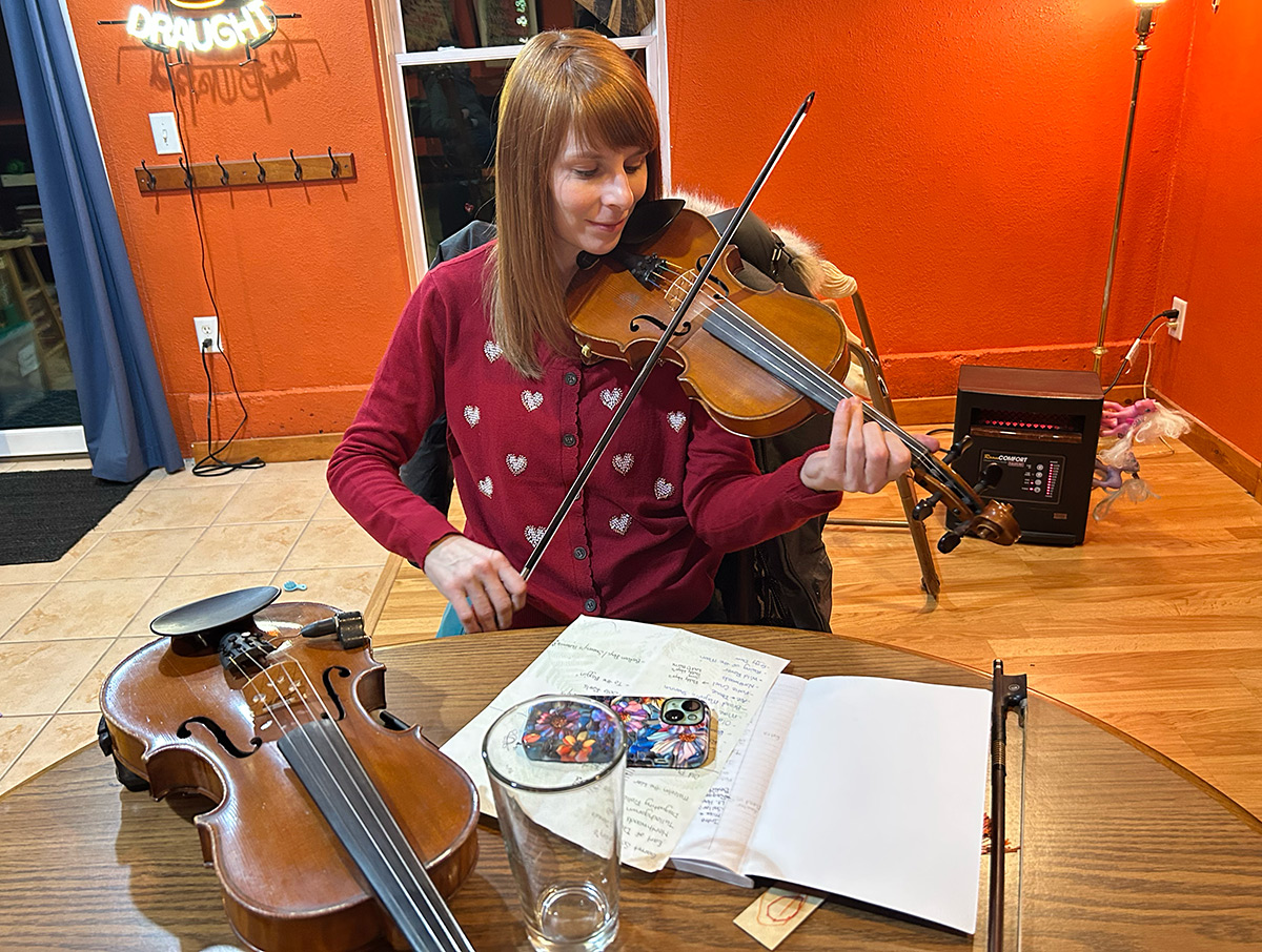Kaitlin Hahn of Atlantic Wave rehearsing for Milwaukee Irish Fest 2025
